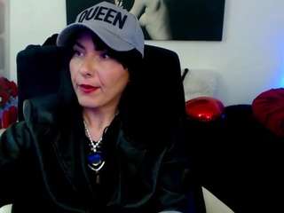 GoddessEvelyn01