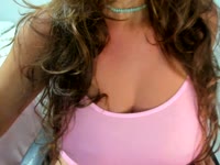 hii my english is not so good but i can be very naughty you wanna see? I just need to enjoy the nice things in life!  Ik ben voor veel in als het maar leuk is....