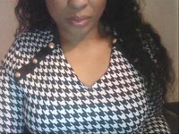 Ik ben een exotische, prachtige Caribische dame met een ongekende passie voor het leven en alles wat erbij komt kijken. Mijn warme uitstraling en sensuele energie zullen je direct betoveren, en ik ben hier om je mee te nemen op een reis van verleiding en plezier.Ben jij op zoek naar een hete, verleidelijke ervaring die je niet snel zult vergeten? Kom dan bij mij, de Caribische stoute dame die weet wat ze doet. Ik combineer de passie van de tropen met een ondeugende flair die jou gegarandeerd in vuur en vlam zal zetten.Met mijn exotische charme, speelse houding en avontuurlijke geest neem ik je mee naar een wereld van plezier en opwinding. Of je nu hebt in een flirterige chat, een uitdagend spel of iets dat je grenzen opzoekt, ik ben hier om jouw verlangens te vervullen.Dus, waar wacht je nog op? Kom bij mij en ontdek de magie van de Cariben, direct vanuit de privacy van jouw scherm. Ik ben klaar om je te verrassen, te prikkelen en je te laten verlangen naar meer. Durf jij het aan?