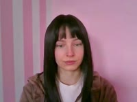 I’m a girly and playful girl who loves changing styles and surprising people. One day I can be soft and cute, another day alternative or coquettish – I love experimenting with different vibes.Music is a big part of my life. I listen to almost everything – pop, rap, rock and more. I also enjoy fashion and styling, cooking good food, watching movies and series, and learning about psychology and personal development.