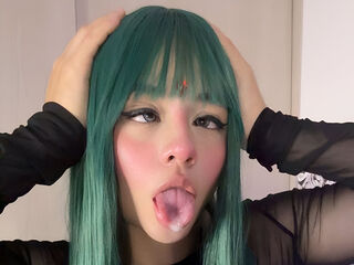 girl chat room AnneWithers