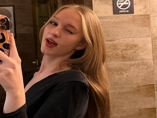 adult chat room IleanaNiese