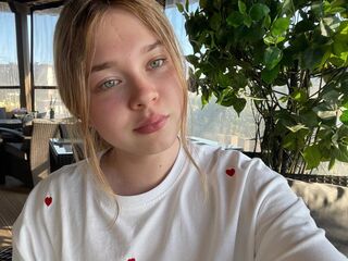 chatrubate cam girl KendallHennig