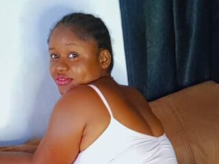 naked cam chatroom KiraDon