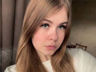 cam whore livesex LarondaManatt