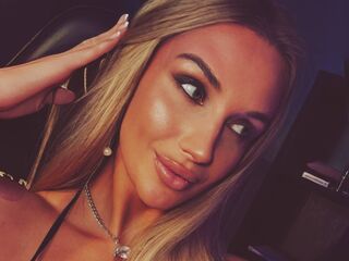hot webcam slut MeganHamillton
