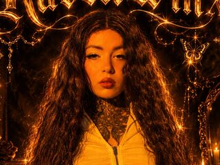 free webcam picture RavenWinx
