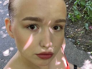 naked girl with cam SusannahBuffalo