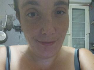 cam girl showing tits FionaAnoif