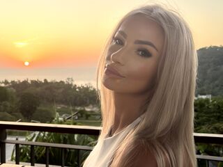 girl nude MarillynMoon