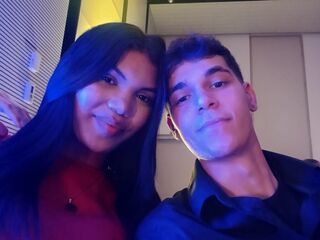couple cam live LadyAndLogan