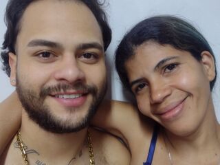 camcouple masturbating with sextoy MarceyJuan