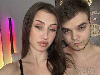 naked cam girl sucking cock VikkiGeorge