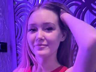 hot strip tease webcam AddieRunk