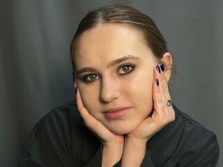 cam whore live AlanaHowlett