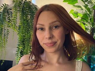 naked cam girl AmandaLohan