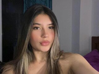 nude gamgirl AmberEliza
