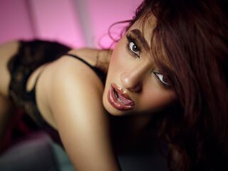 camslut topless AmeliaJonnes