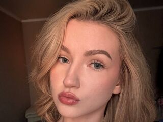 masturbating webcam girl AmyConnelly