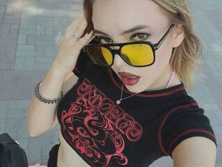 nude gamgirl AngelHarrisonn