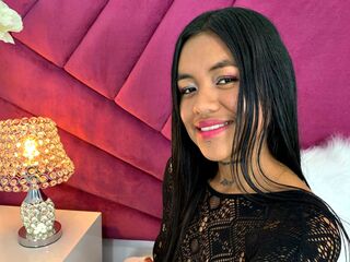 naked camgirl AnnaBalotelli