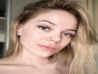 camgirl masturbating with vibrator AnnaWernick