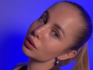 masturbating webcamgirl AnnelleToulson