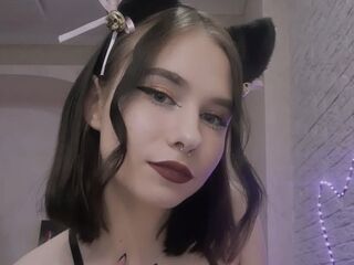 cam girl fingering ArleenIzzy