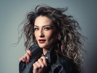 cam girl spreading pussy AryTorres