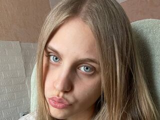 free web cam chat AyannaOverturf