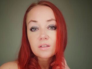 naked camgirl fingering pussy BarbieMuscle