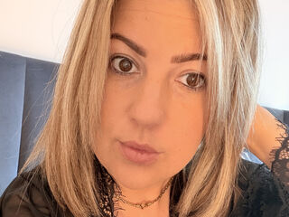 cam girl livecam BelleWarick