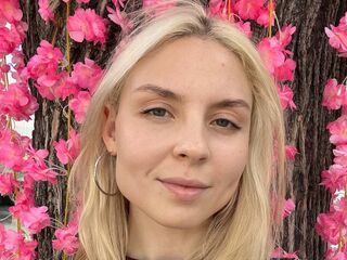 free nude live show BereniceBossom