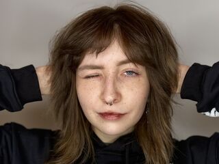 camgirl masturbating with sex toy BettieGiernoth