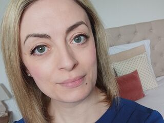 beautiful cam girl BiancaLuxe