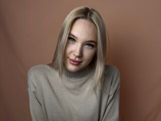 cam girl masturbating with sextoy BreckGorbett