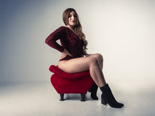 naked camgirl masturbating BrielleKay