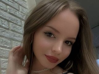 closeup cam BrittHamm