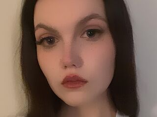 topless girl BrittaAmrine