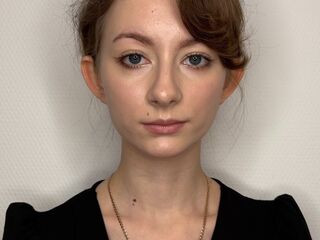 webcam striptease show CandiKays