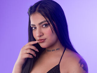 nude webcamgirl CarlaMilano