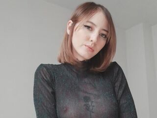 cam girl playing with sextoy CarmenRico