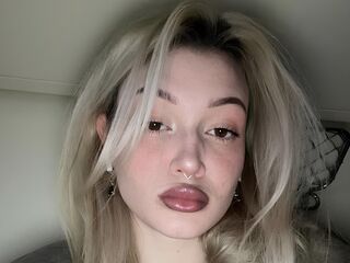 nude webcam girl photo CaseyHemmerling