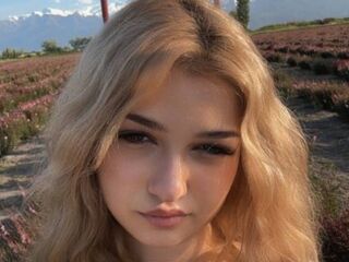 girl camsex CloudyFox