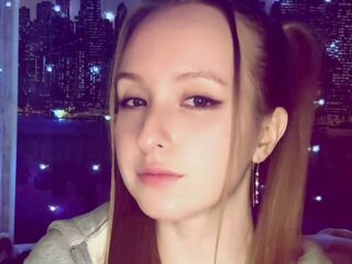 live cam show CortneyMoran