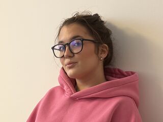 camwhore masturbating with vibrator CristineHoesing