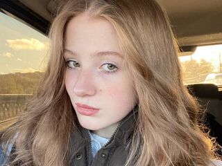 hot strip tease cam DaniellaSunshine