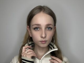 chat room live webcam DessieBusche