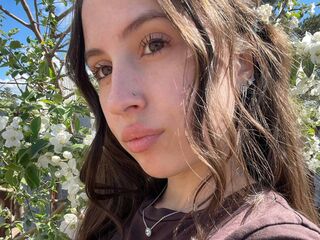 shaved pussy cam ElizabethJager