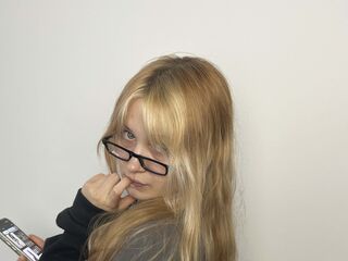 cam whore live EloiseGow